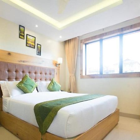 ניו דלהי Hotel The Westend Green מראה חיצוני תמונה