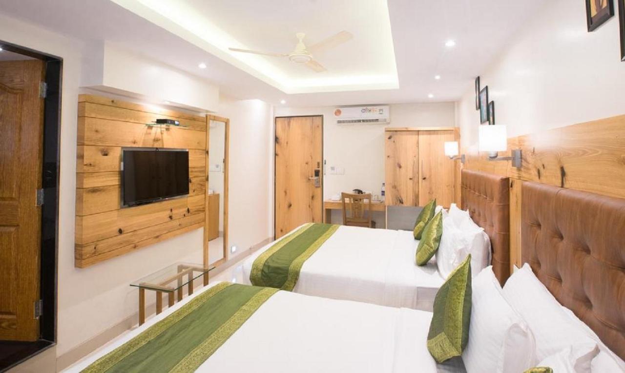 ניו דלהי Hotel The Westend Green מראה חיצוני תמונה